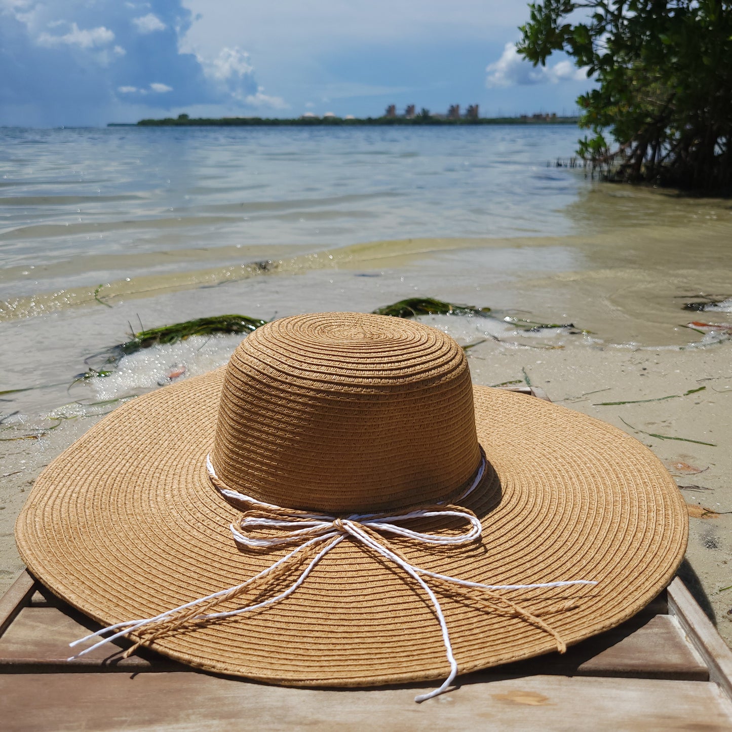 Women's Oversized Straw Beach Hat - Khaki